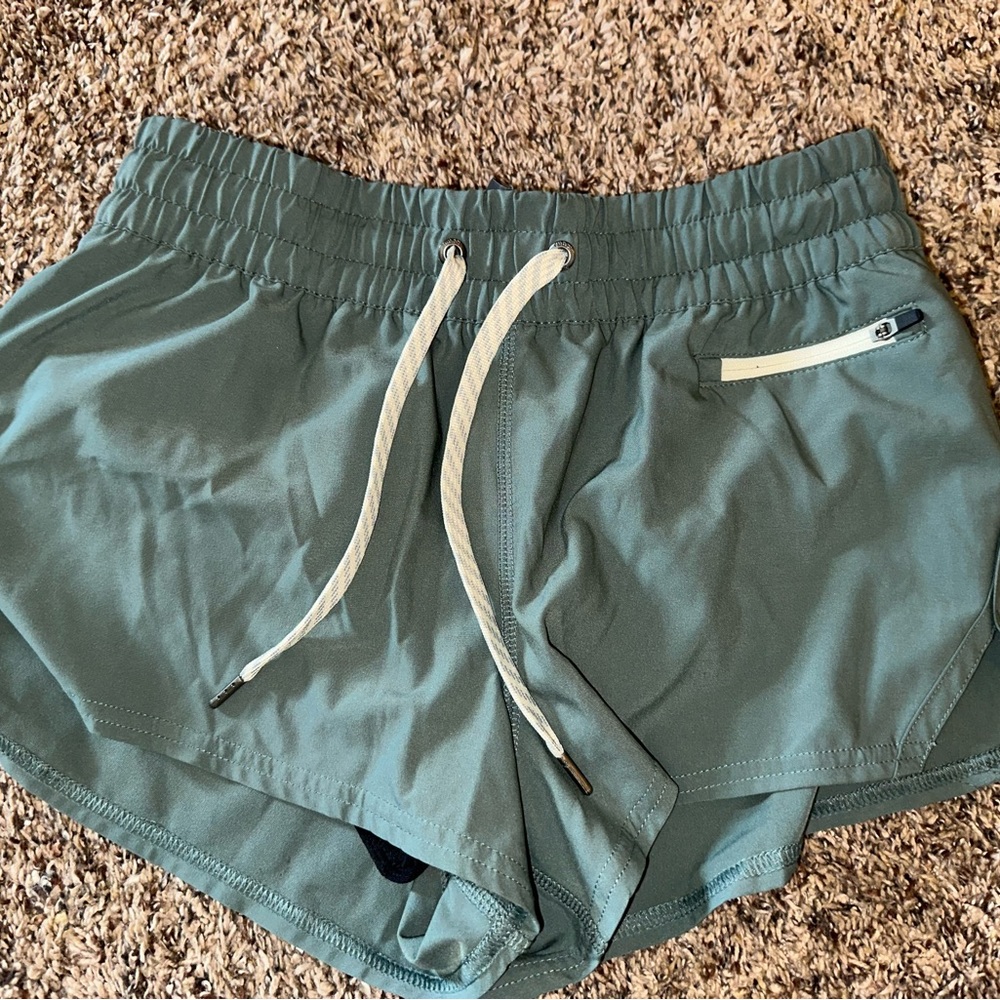Vuori shorts